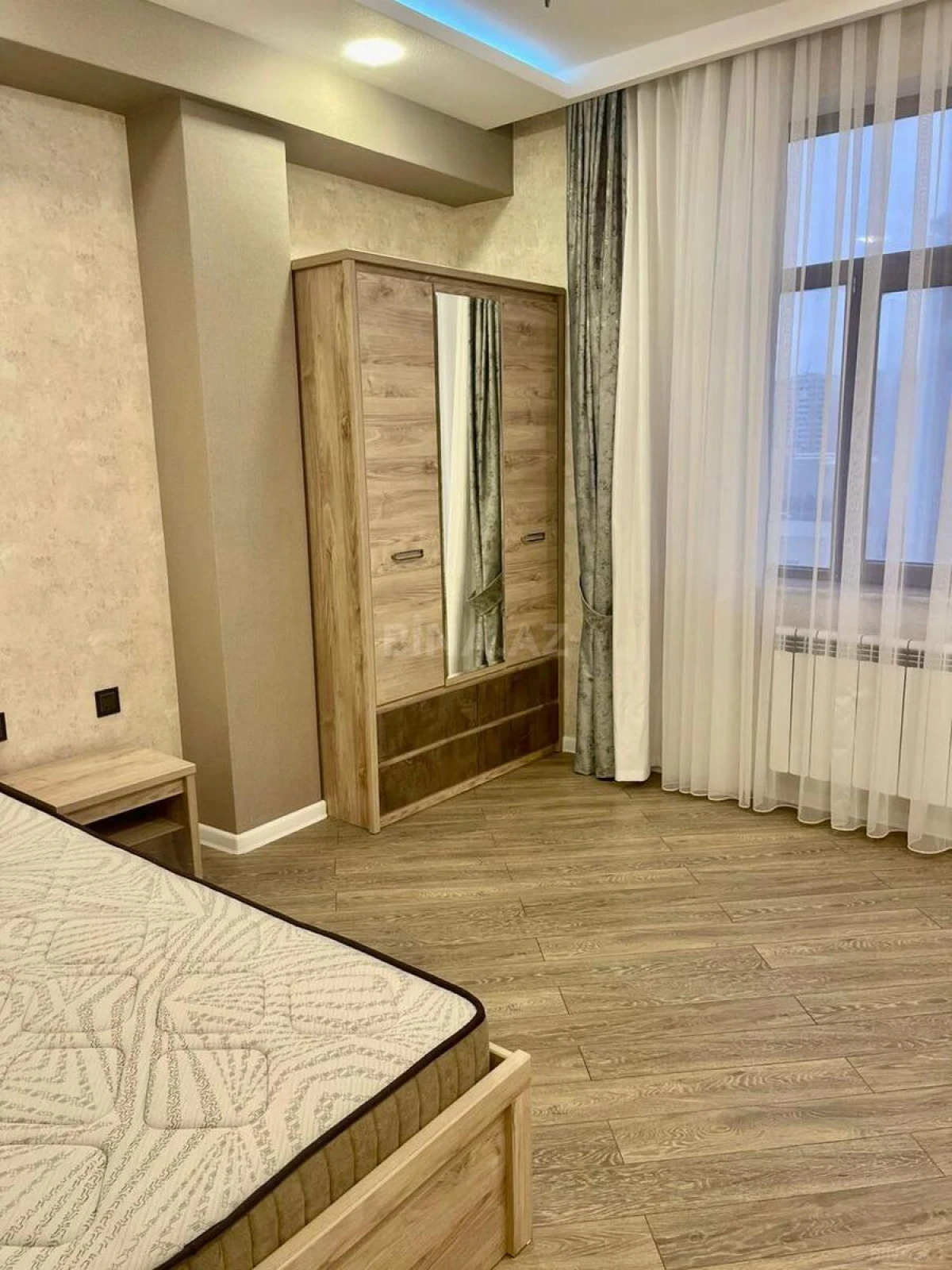 Kirayə verilir 3 otaqlı mənzil 110 m²