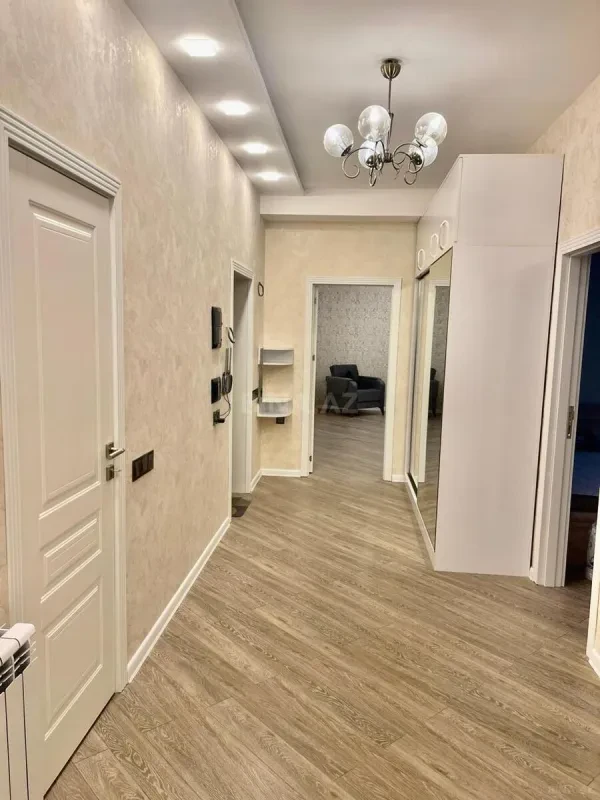 Kirayə verilir 3 otaqlı mənzil 110 m²
