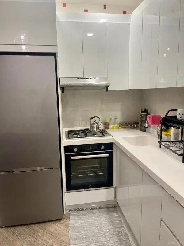 Kirayə verilir 3 otaqlı mənzil 110 m²