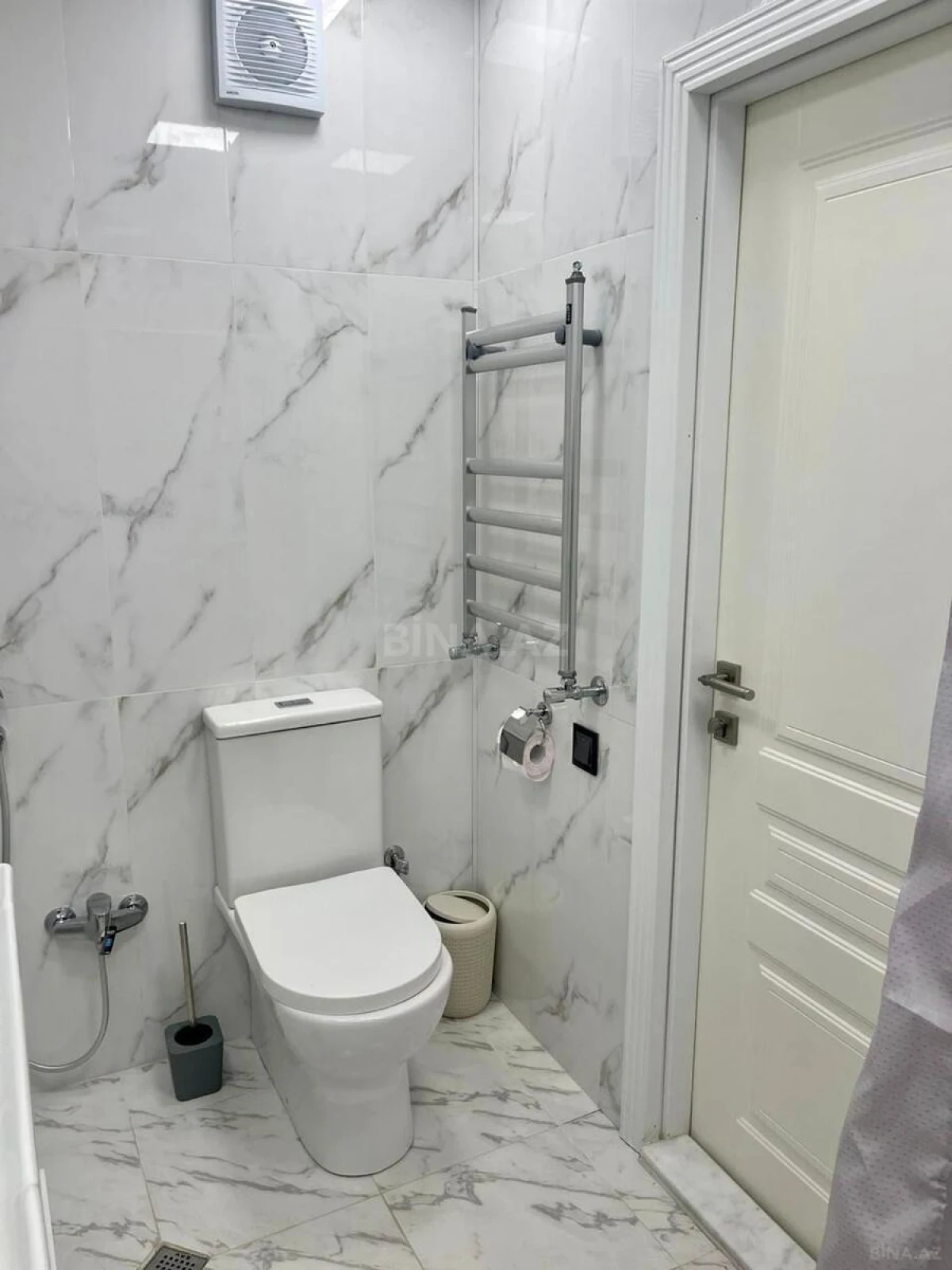 Kirayə verilir 3 otaqlı mənzil 110 m²