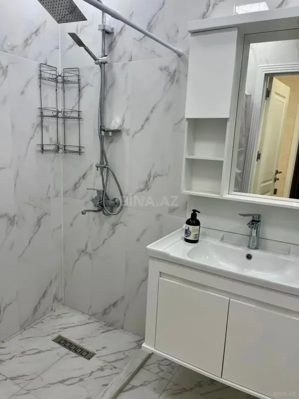 Kirayə verilir 3 otaqlı mənzil 110 m²