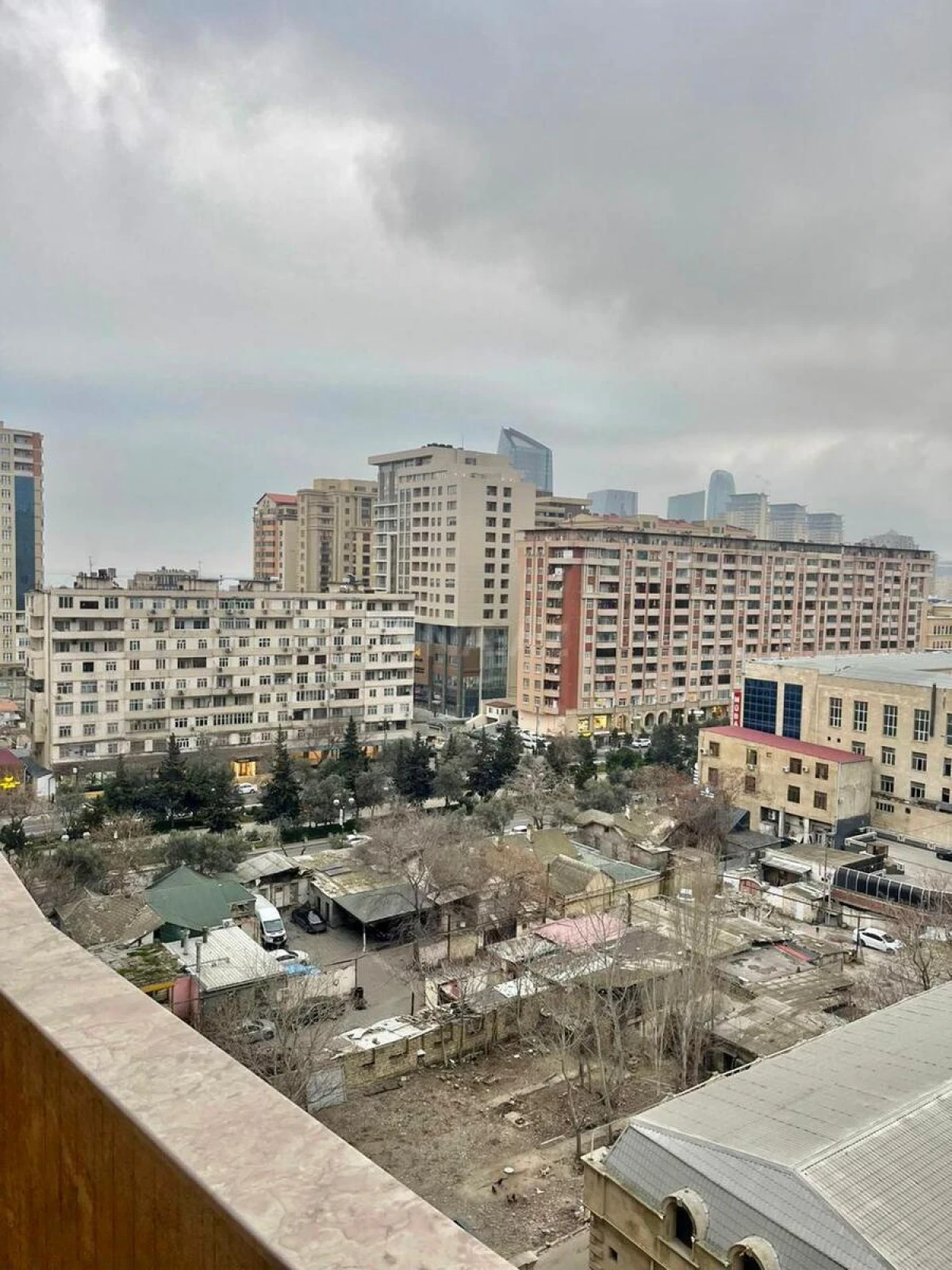 Kirayə verilir 3 otaqlı mənzil 110 m²