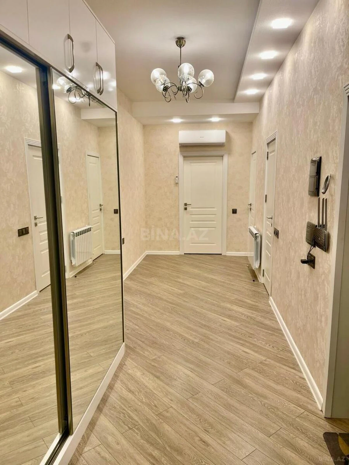 Kirayə verilir 3 otaqlı mənzil 110 m²
