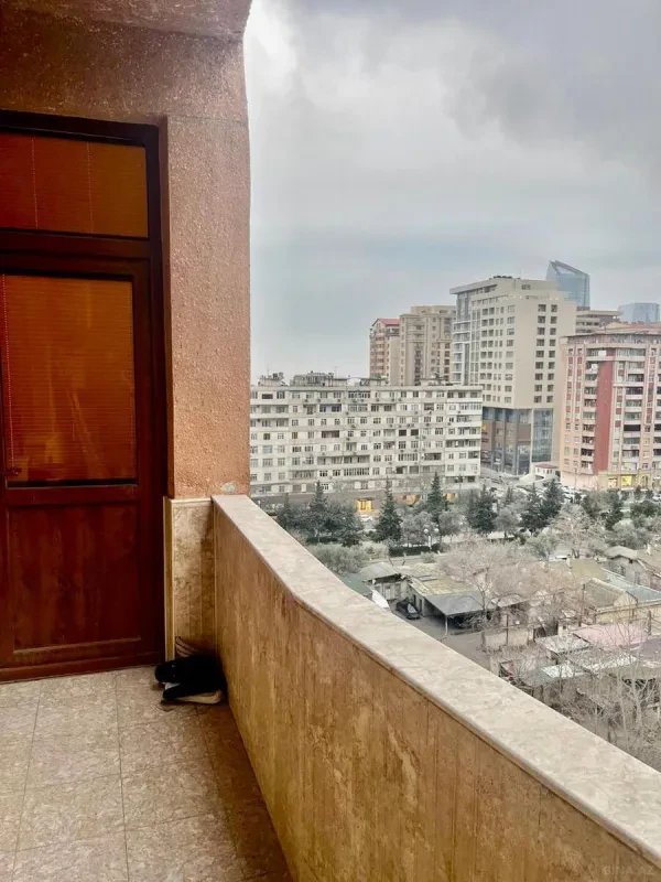 Kirayə verilir 3 otaqlı mənzil 110 m²