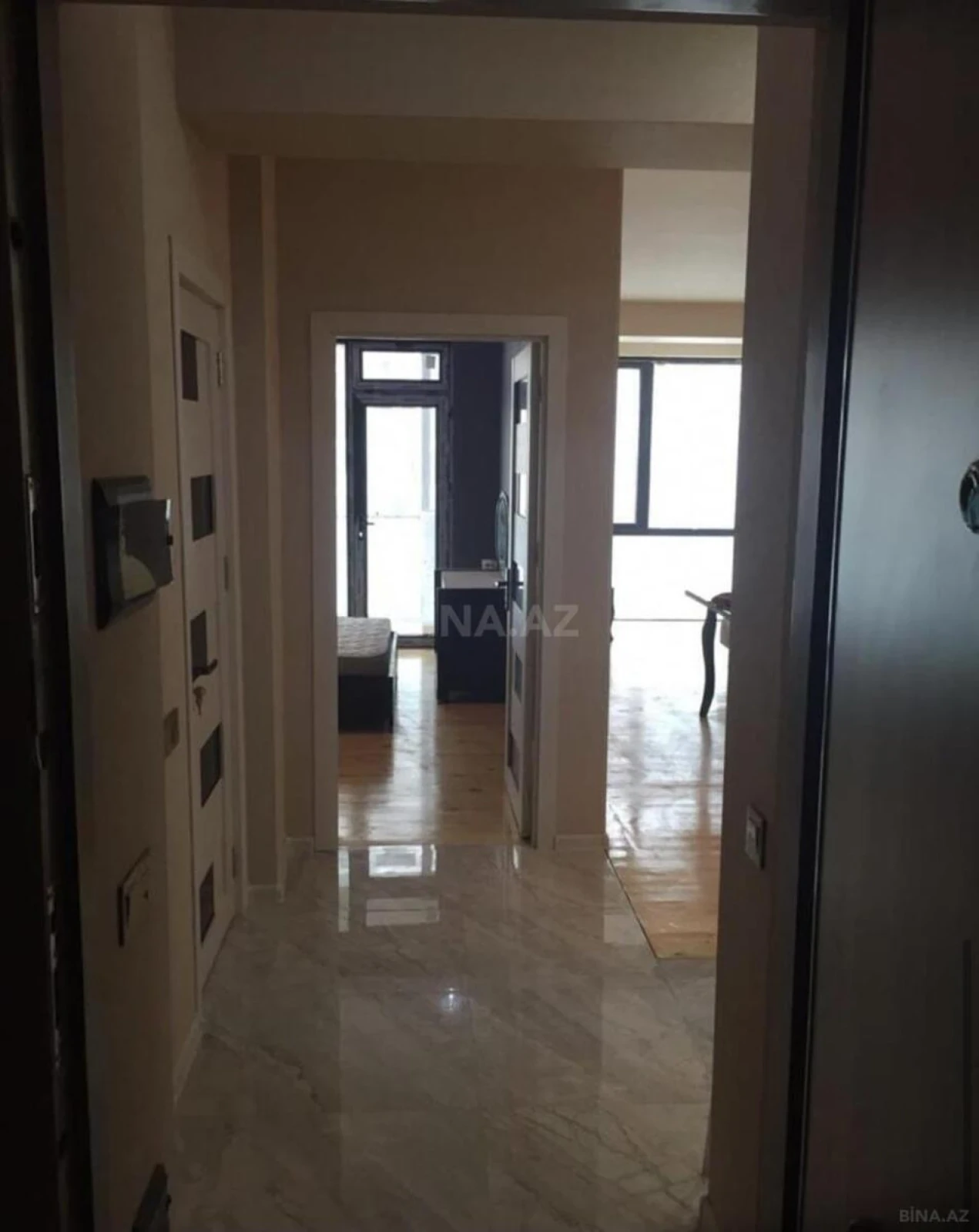 Kirayə verilir 2 otaqlı mənzil 56 m²