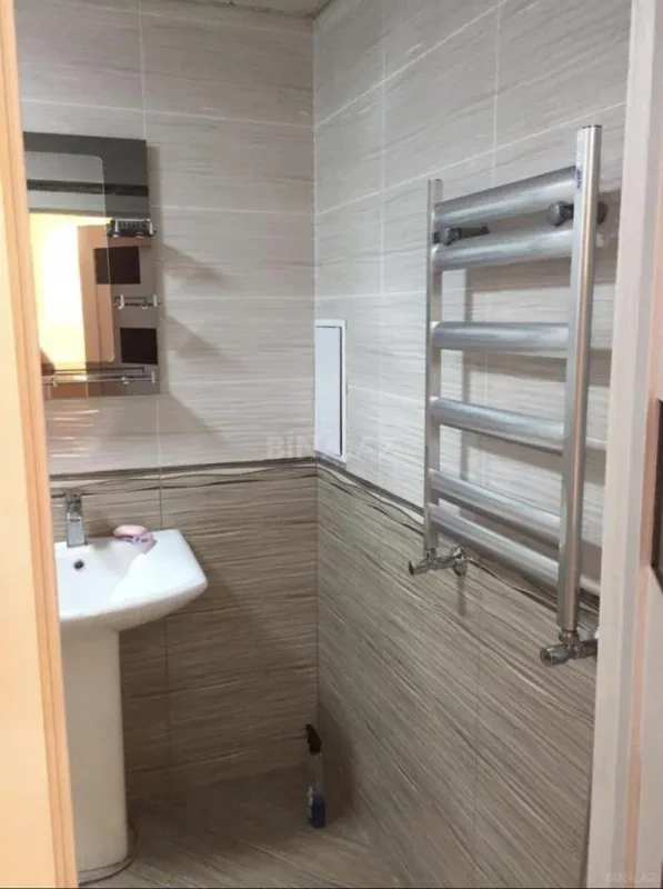 Kirayə verilir 2 otaqlı mənzil 56 m²
