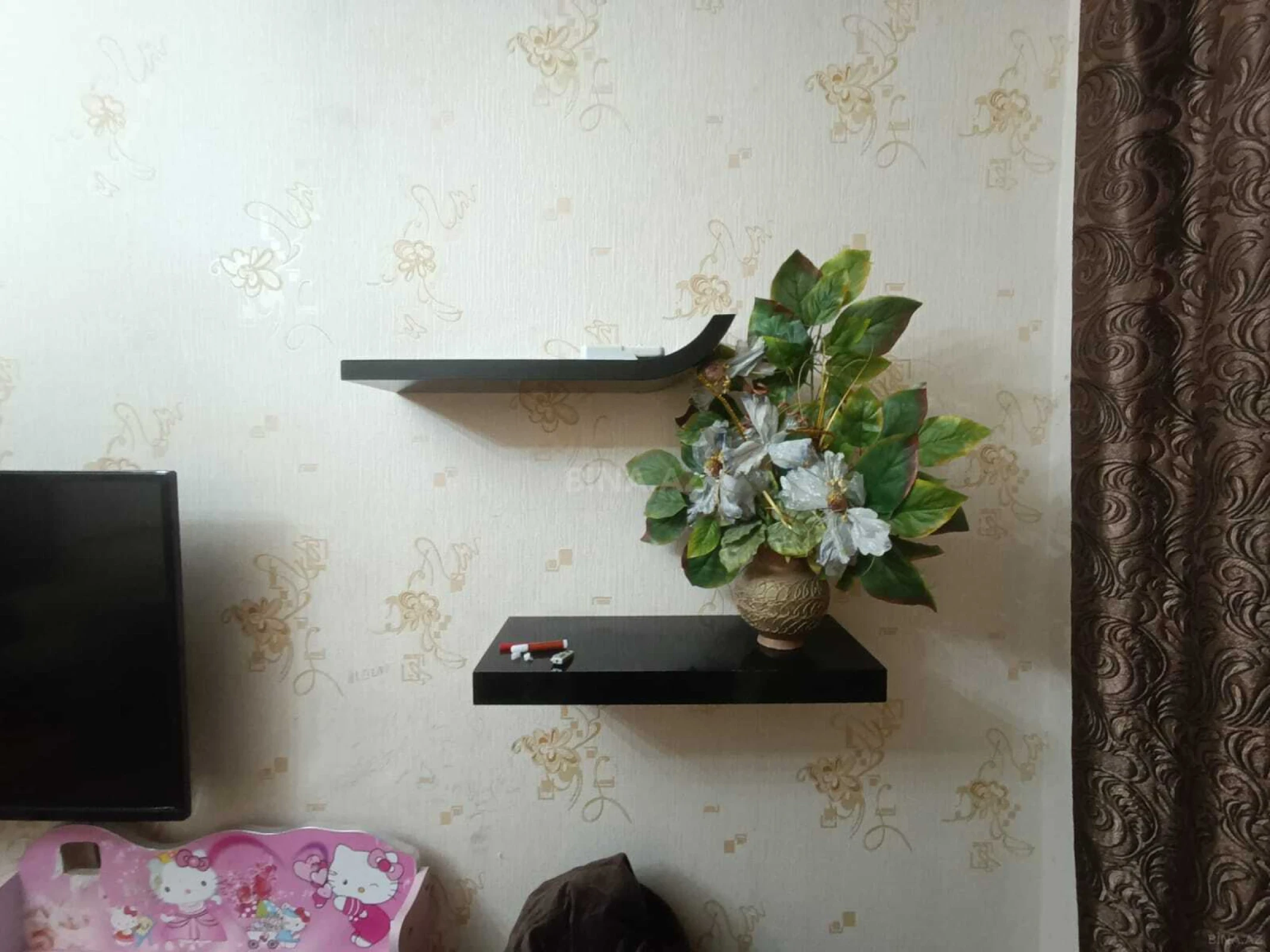 Kirayə verilir 2 otaqlı mənzil 100 m²