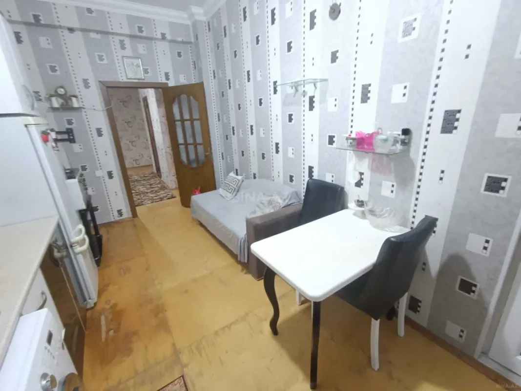 Kirayə verilir 2 otaqlı mənzil 100 m²