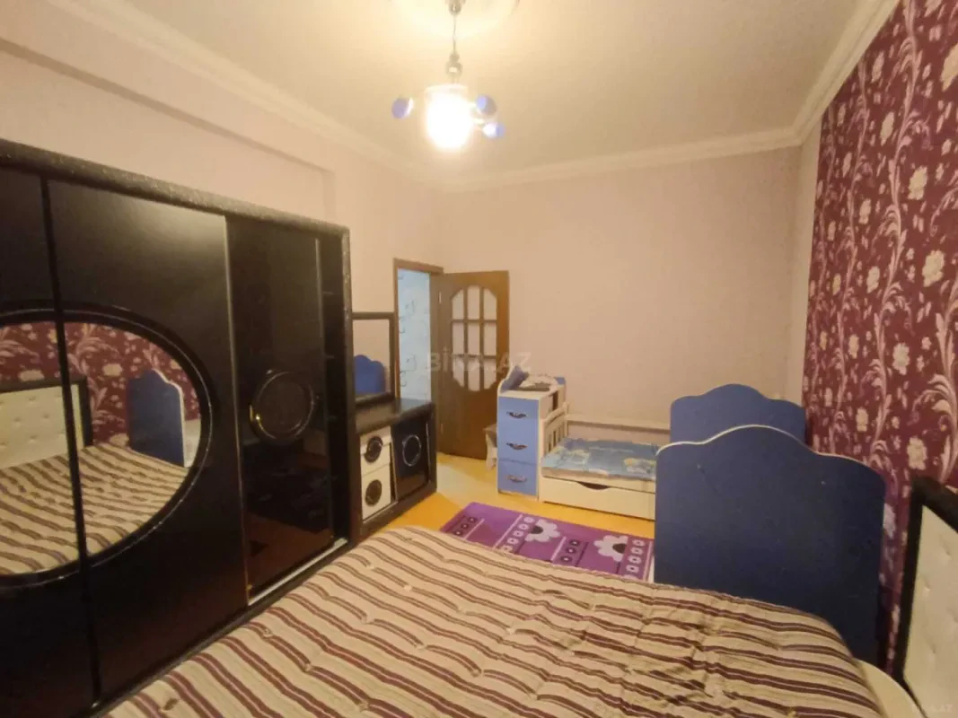 Kirayə verilir 2 otaqlı mənzil 100 m²