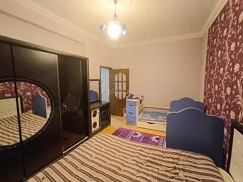 Kirayə verilir 2 otaqlı mənzil 100 m²
