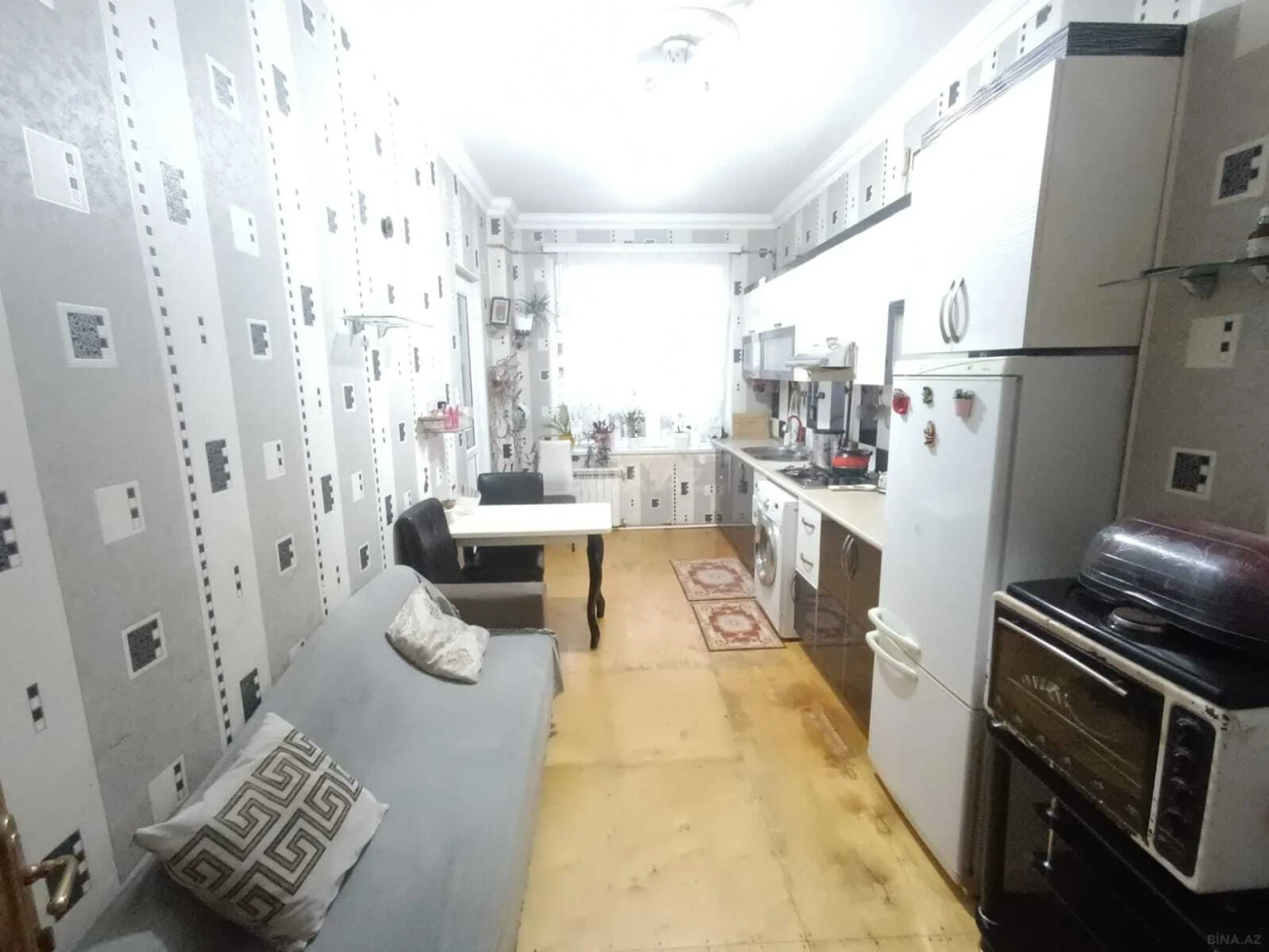 Kirayə verilir 2 otaqlı mənzil 100 m²