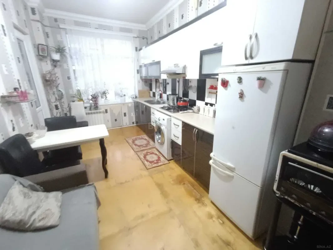 Kirayə verilir 2 otaqlı mənzil 100 m²