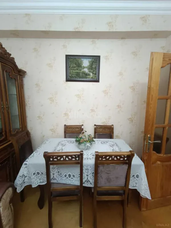 Kirayə verilir 2 otaqlı mənzil 100 m²