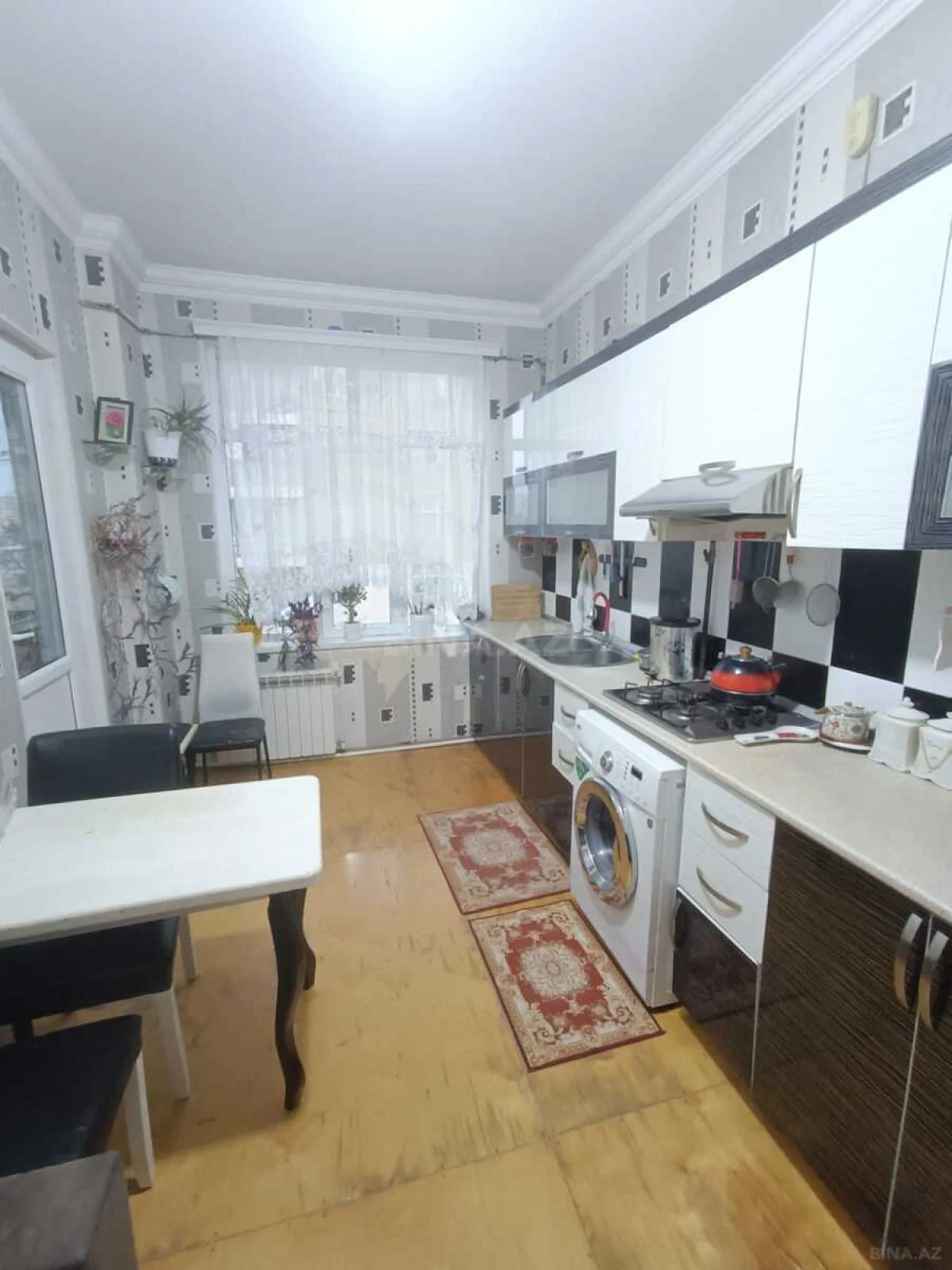 Kirayə verilir 2 otaqlı mənzil 100 m²