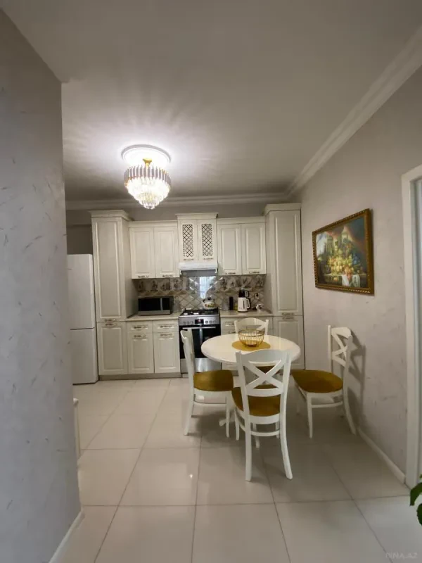 Satılır 3 otaqlı mənzil 96 m²