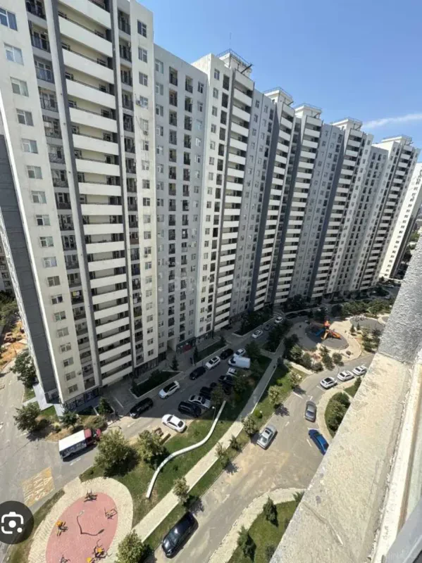 Satılır 3 otaqlı mənzil 96 m²