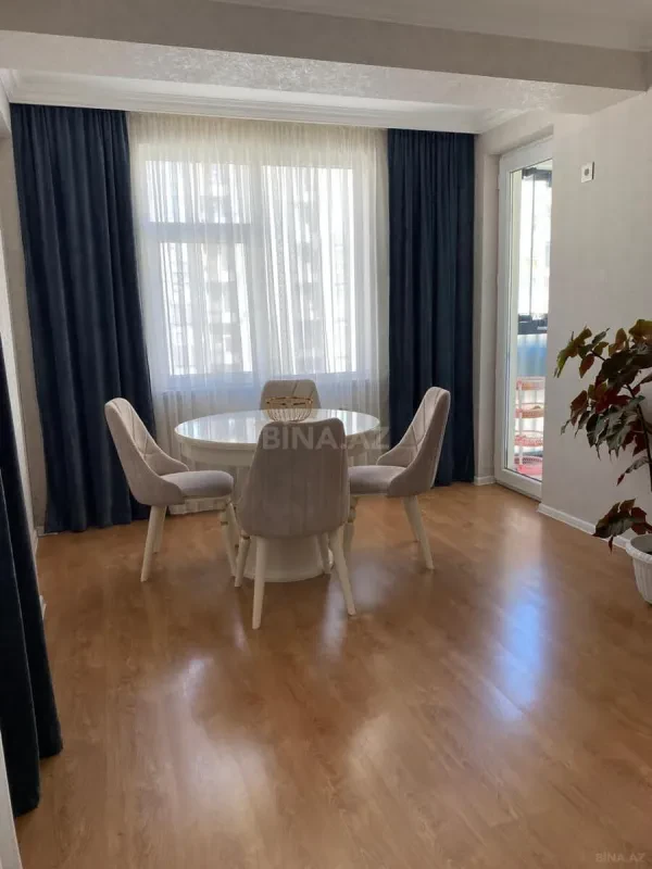 Satılır 3 otaqlı mənzil 96 m²