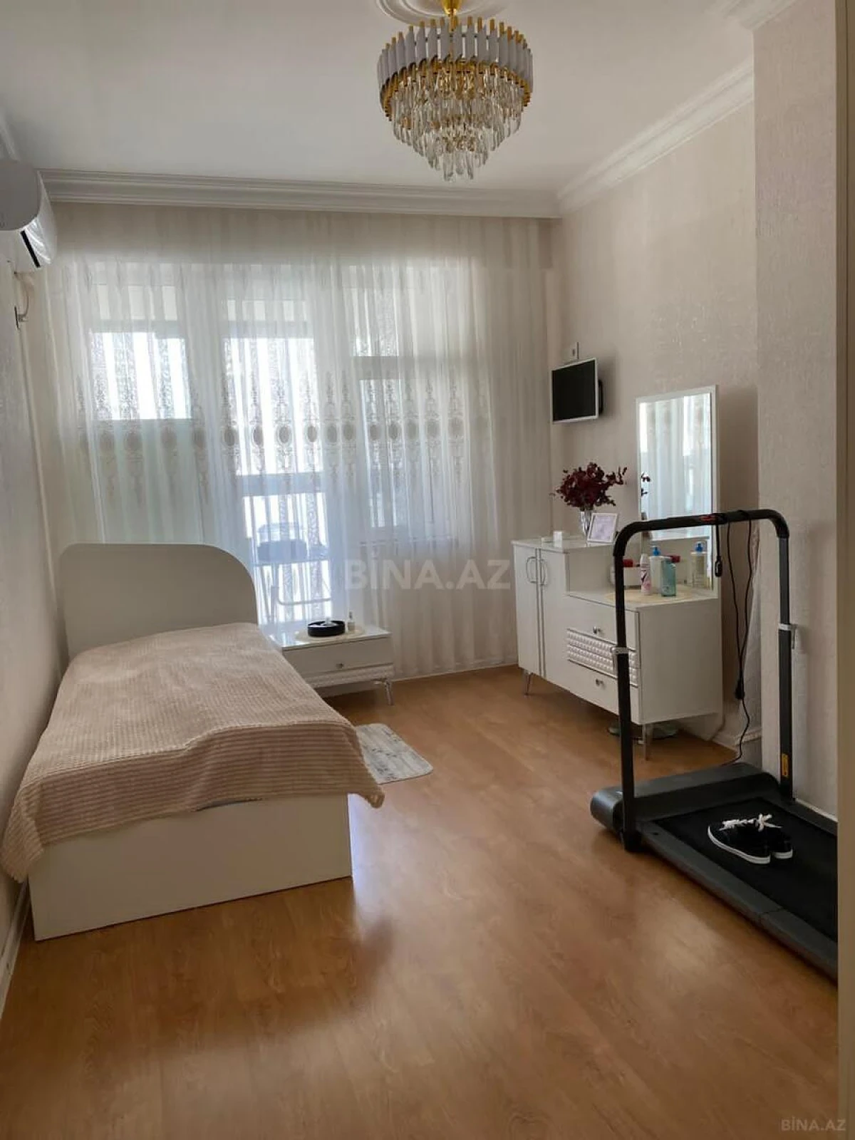 Satılır 3 otaqlı mənzil 96 m²