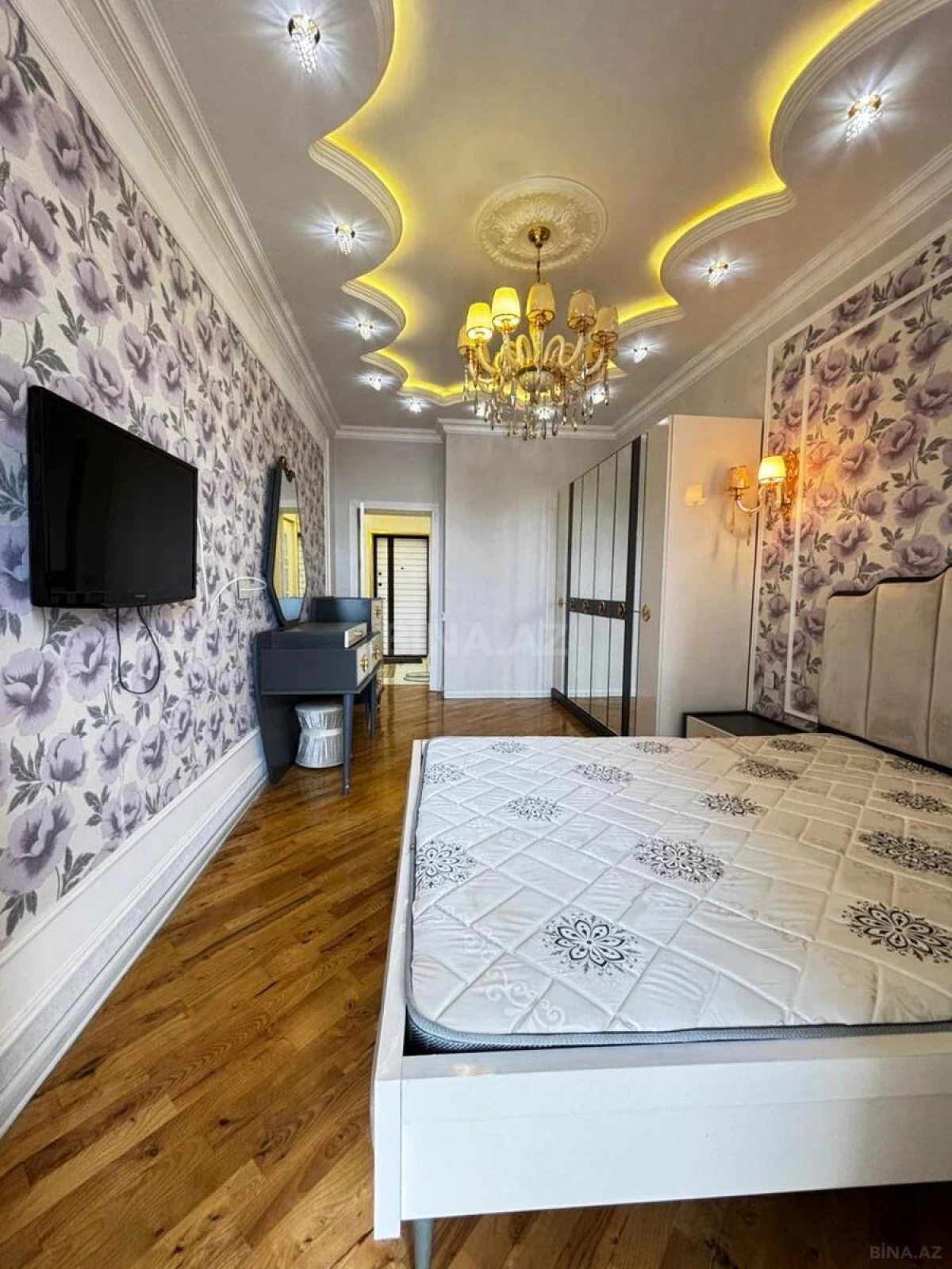 Kirayə verilir 2 otaqlı mənzil 60 m²