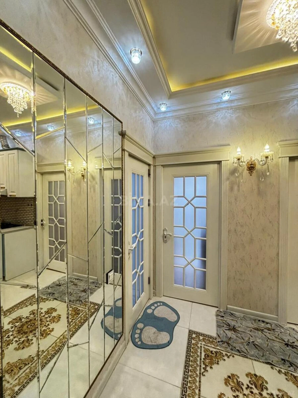 Kirayə verilir 2 otaqlı mənzil 60 m²