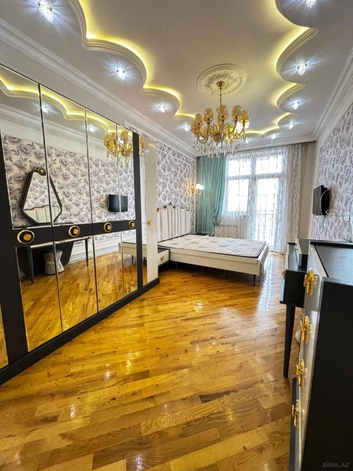 Kirayə verilir 2 otaqlı mənzil 60 m²