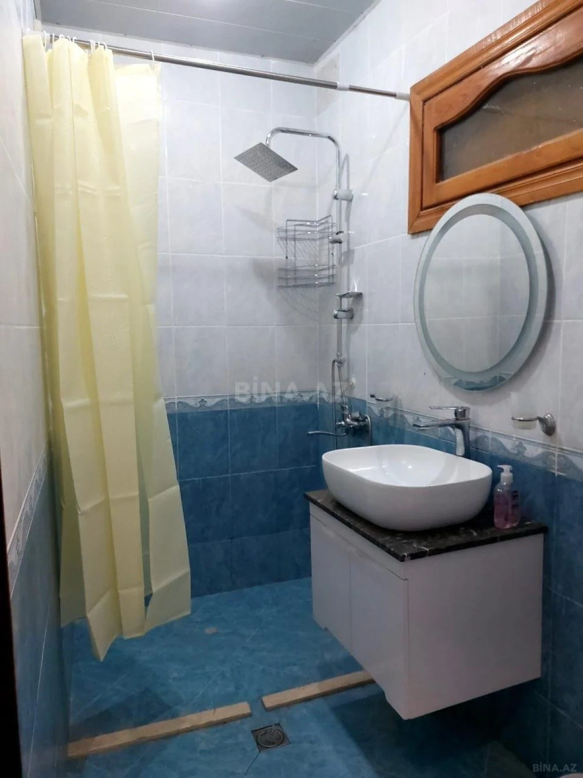 Kirayə verilir 2 otaqlı mənzil 65 m²
