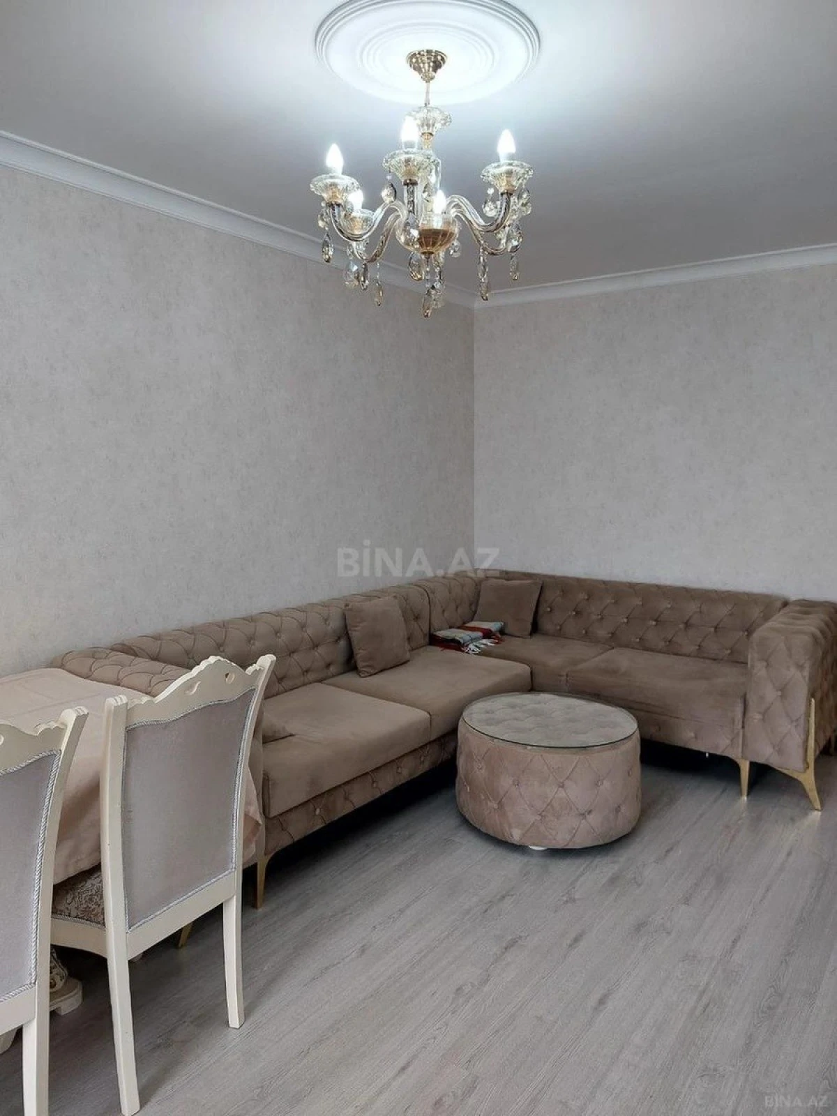 Kirayə verilir 2 otaqlı mənzil 65 m²