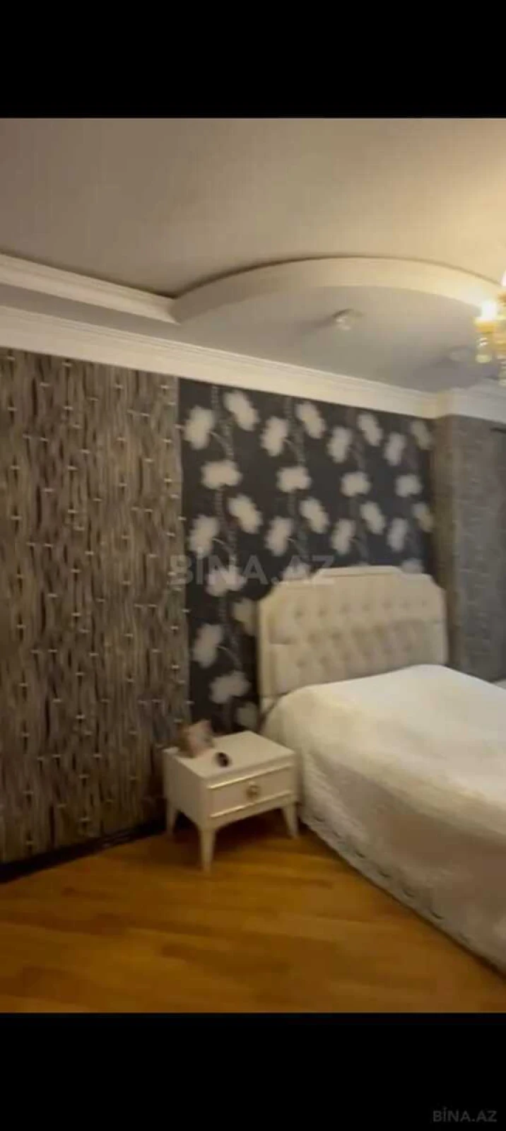 Satılır 3 otaqlı mənzil 105 m²