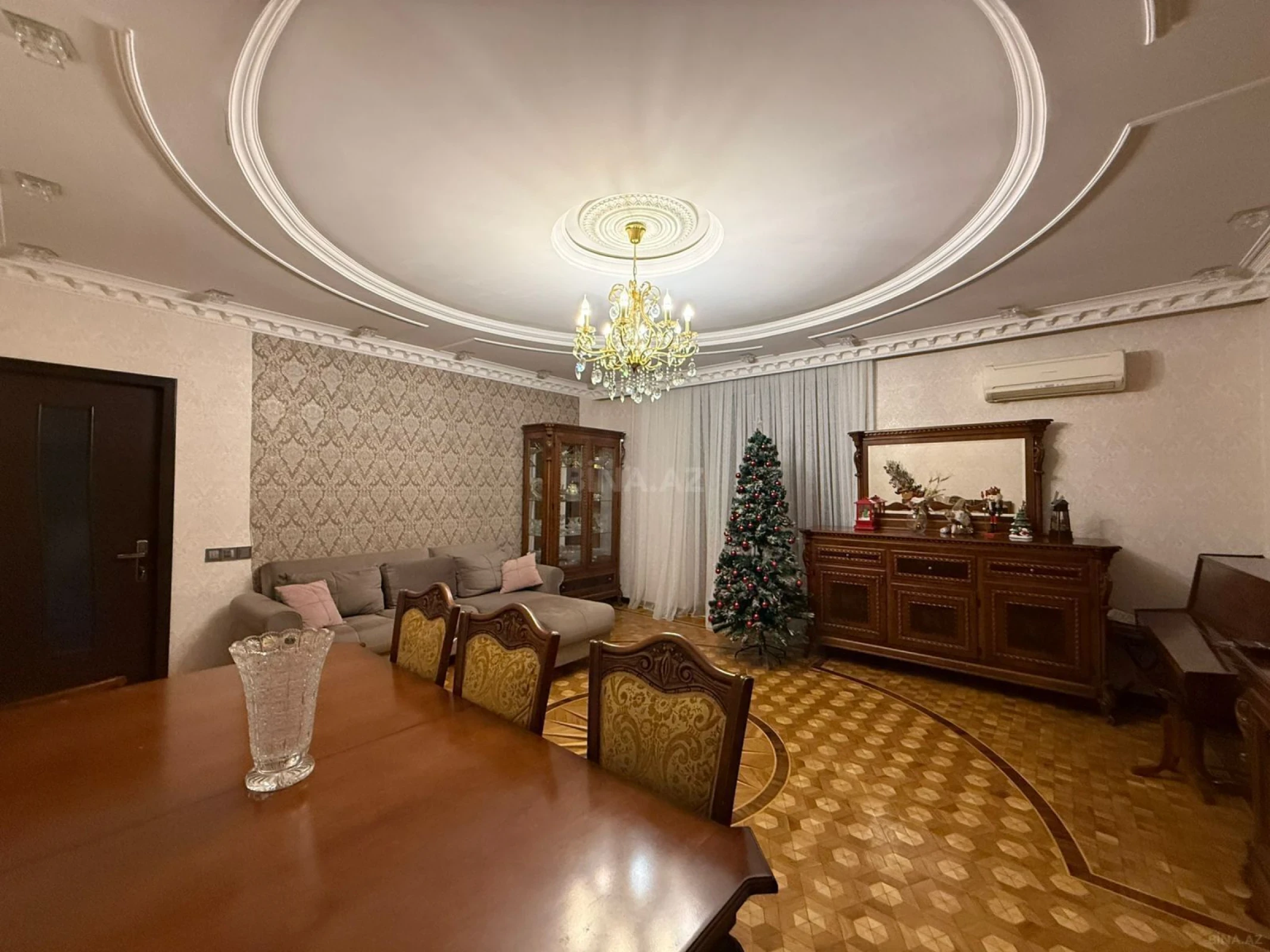 Satılır 3 otaqlı mənzil 105 m²