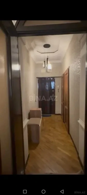 Satılır 3 otaqlı mənzil 105 m²