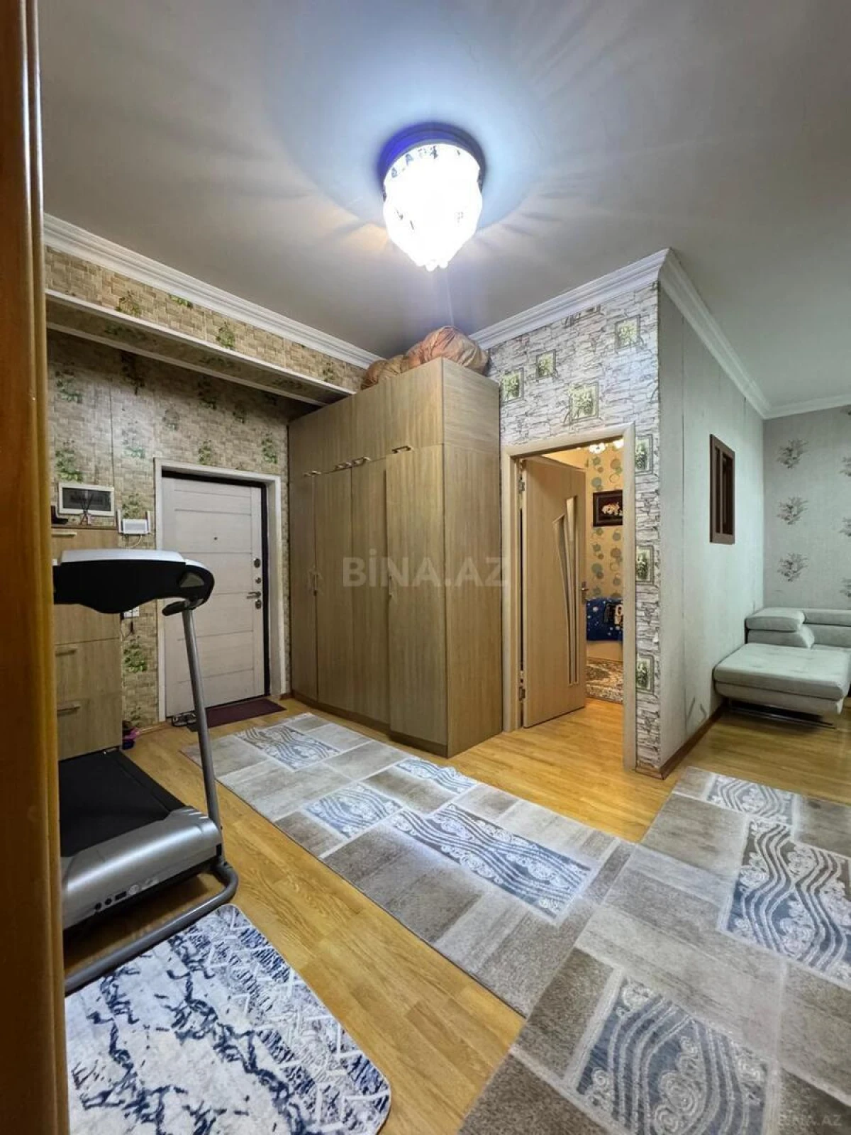 Satılır 3 otaqlı mənzil 95 m²