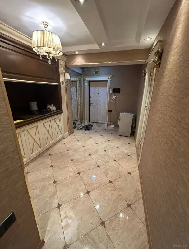 Kirayə verilir 2 otaqlı mənzil 62 m²