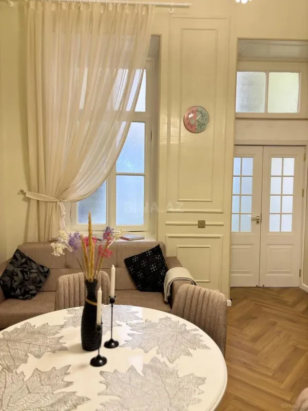 Kirayə verilir 2 otaqlı mənzil 40 m²