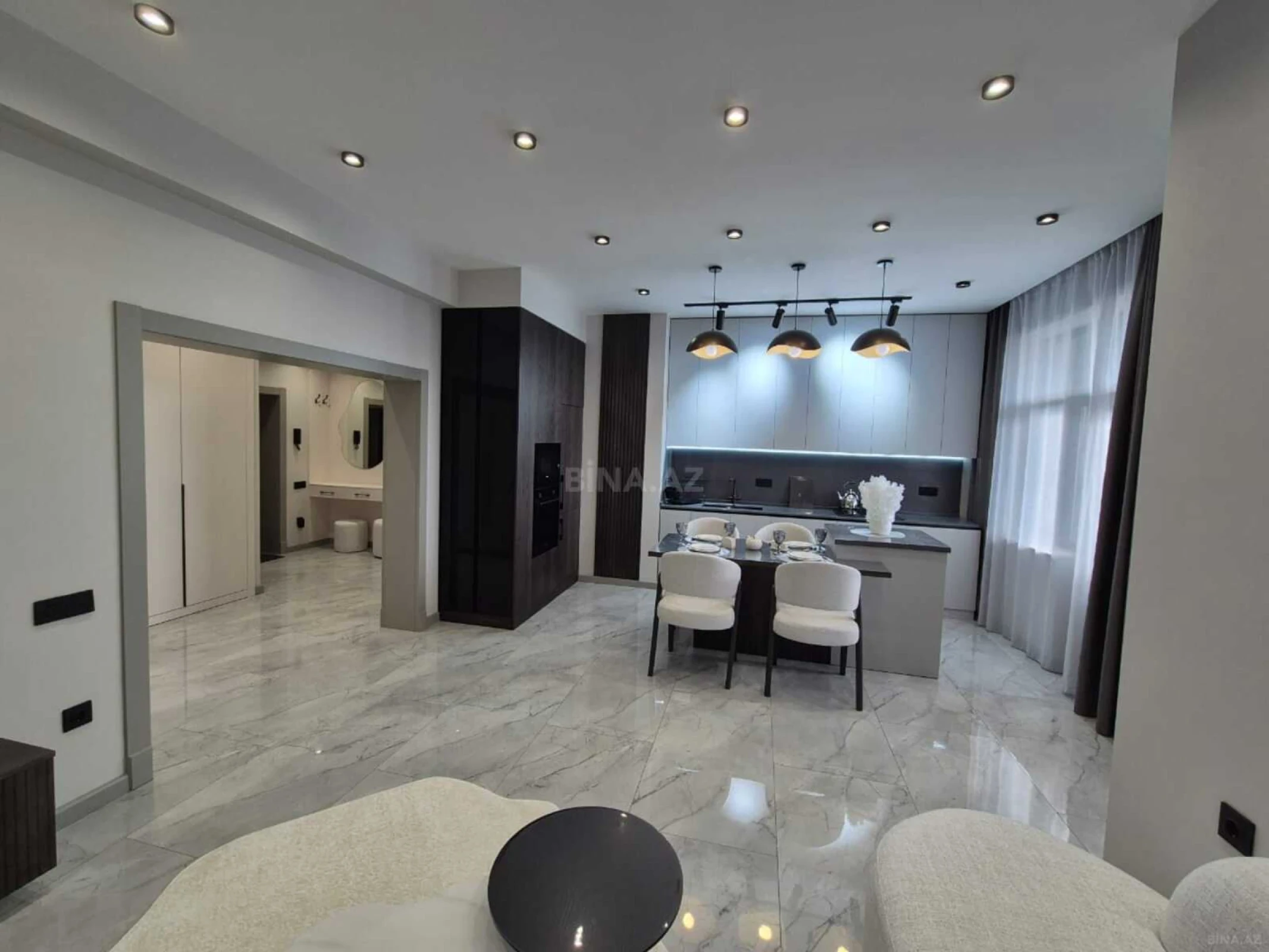 Kirayə verilir 3 otaqlı mənzil 105 m²