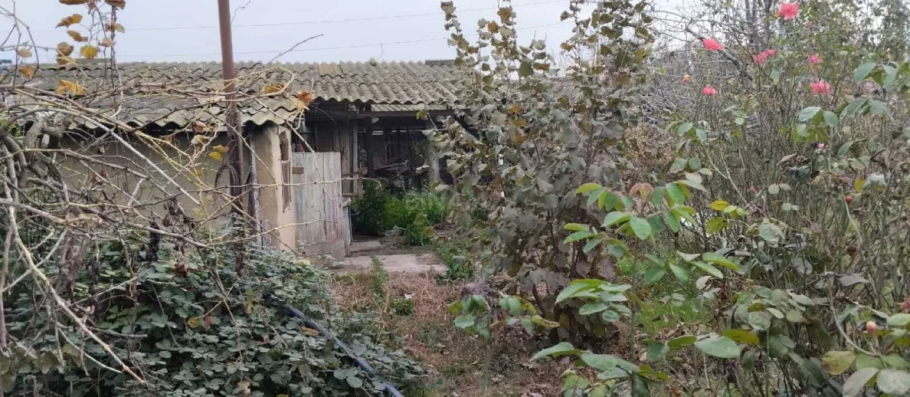 Satılır 5 otaqlı həyət evi 200 m²
