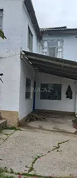 Satılır 5 otaqlı həyət evi 200 m²