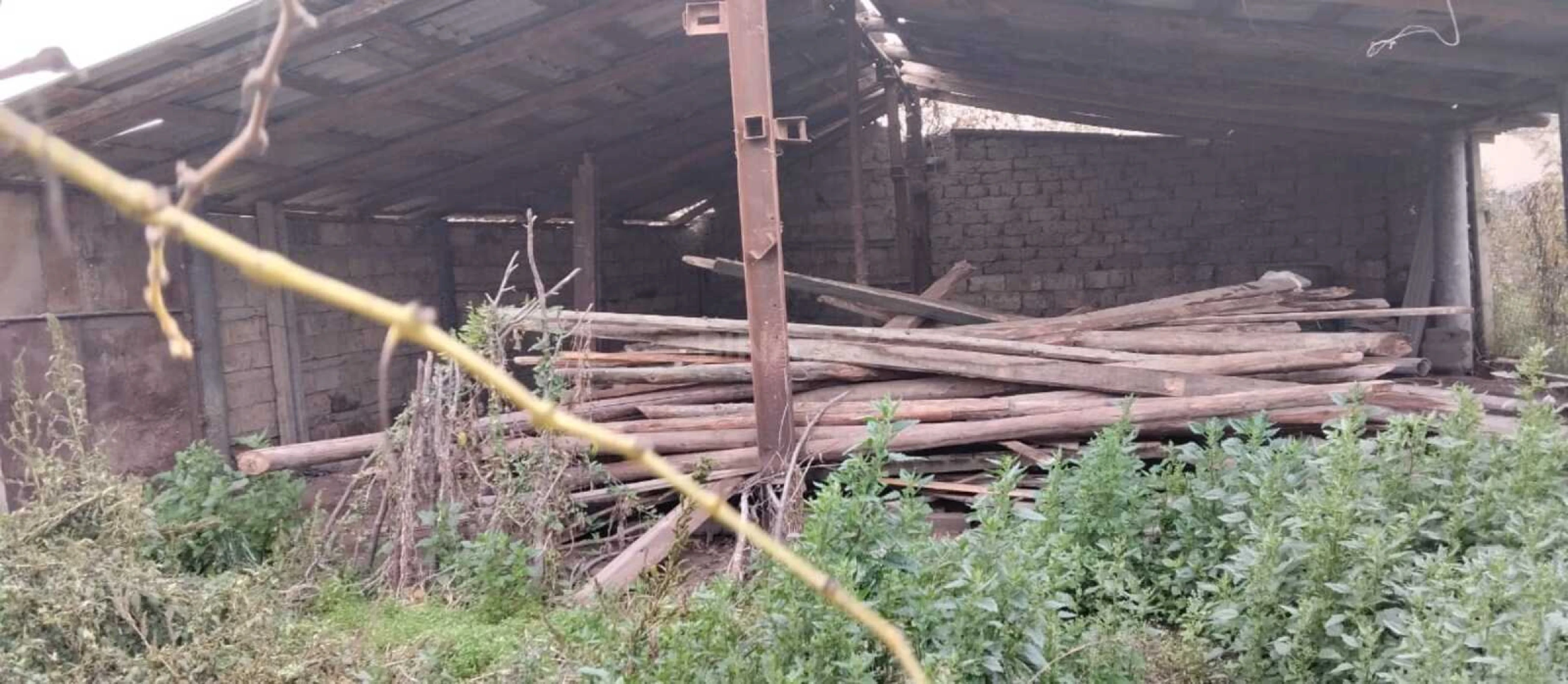 Satılır 5 otaqlı həyət evi 200 m²