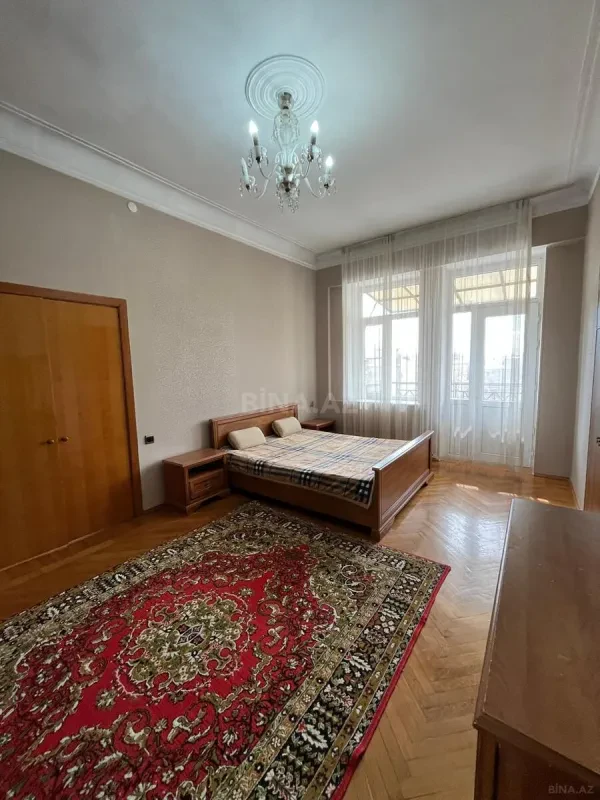 Kirayə verilir 3 otaqlı mənzil 100 m²