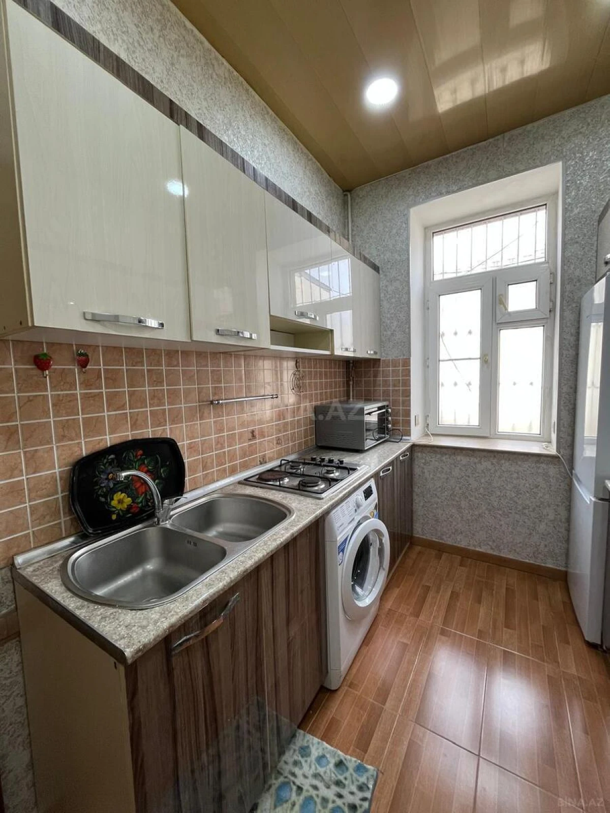Kirayə verilir 3 otaqlı mənzil 100 m²