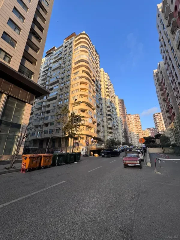 Satılır 3 otaqlı mənzil 100 m²