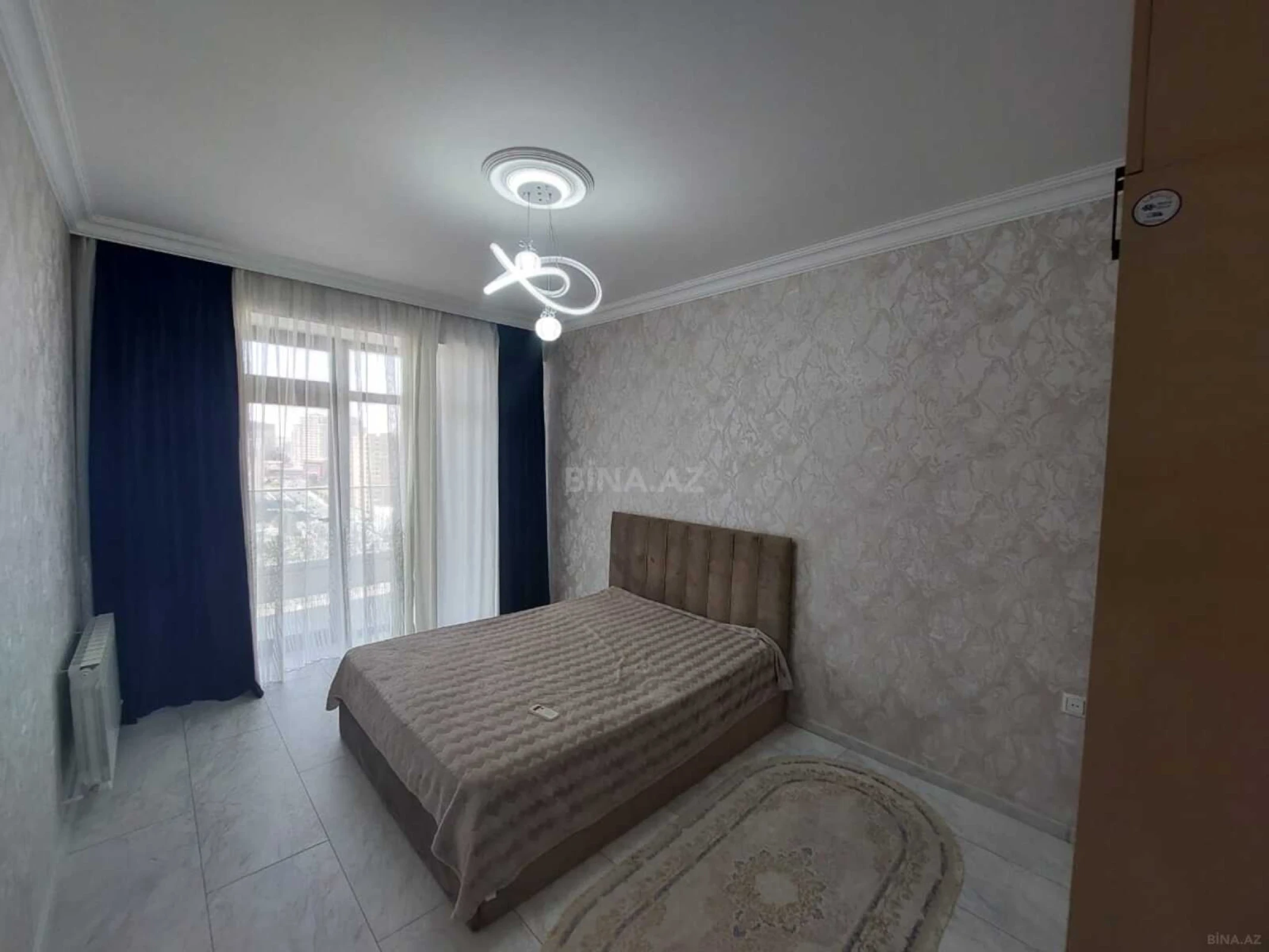 Kirayə verilir 3 otaqlı mənzil 148 m²