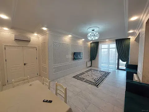 Kirayə verilir 3 otaqlı mənzil 148 m²