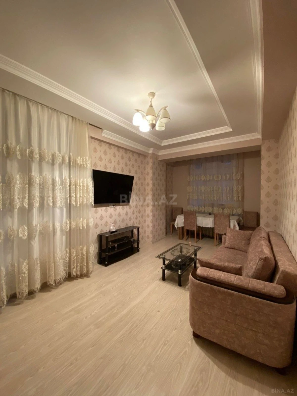 Kirayə verilir 2 otaqlı mənzil 100 m²