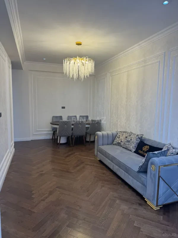 Kirayə verilir 3 otaqlı mənzil 120 m²