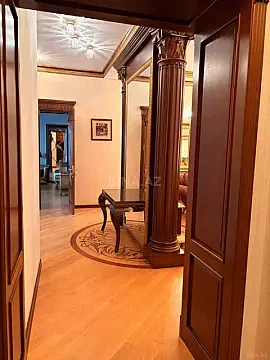 Kirayə verilir 2 otaqlı mənzil 92.4 m²