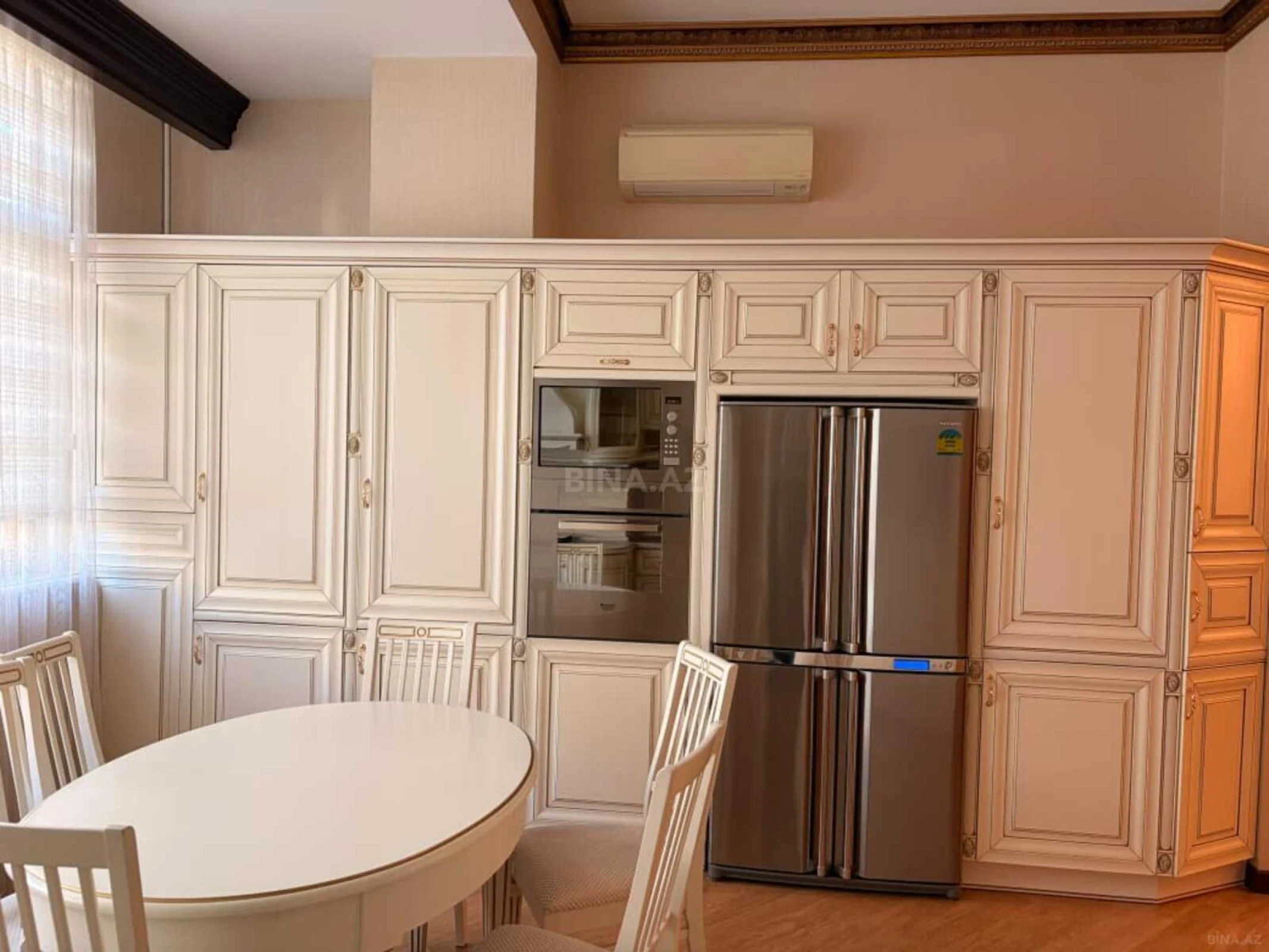 Kirayə verilir 2 otaqlı mənzil 92.4 m²