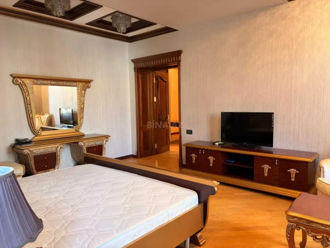 Kirayə verilir 2 otaqlı mənzil 92.4 m²