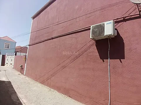 Satılır 5 otaqlı həyət evi 180 m²
