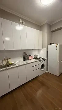 Kirayə verilir 2 otaqlı mənzil 65 m²