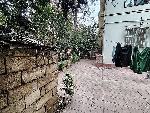 Satılır 3 otaqlı mənzil 84 m²